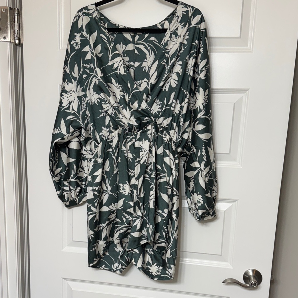 Abercrombie & Fitch Green and White Floral Satin Romper